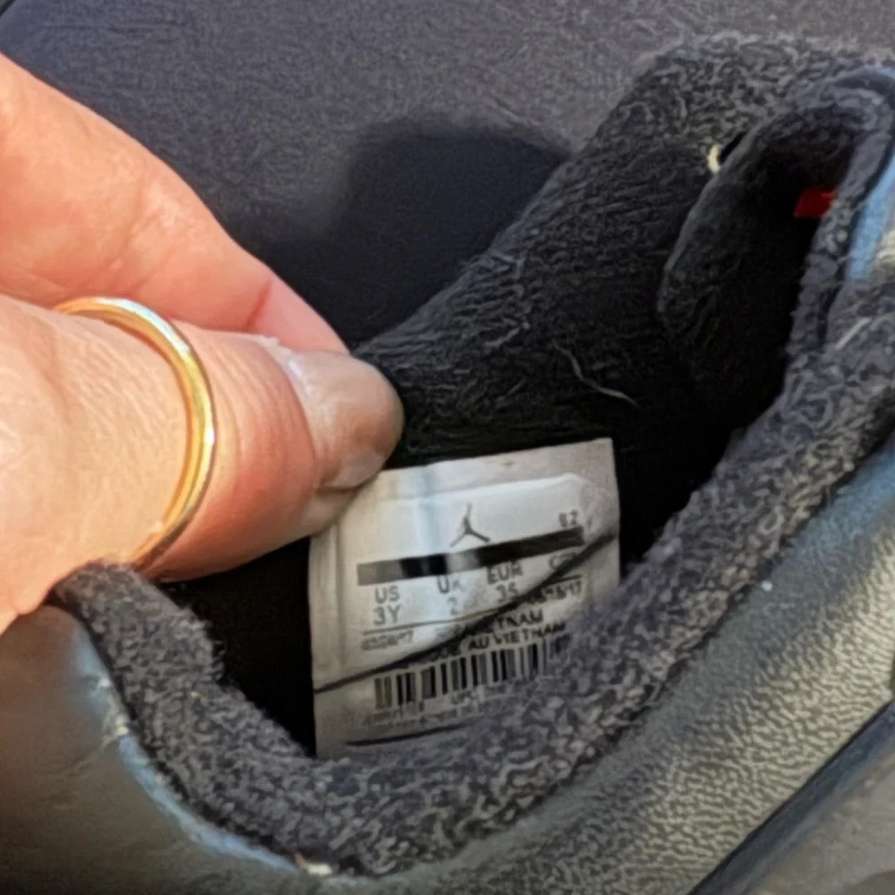Jordan authentic nike